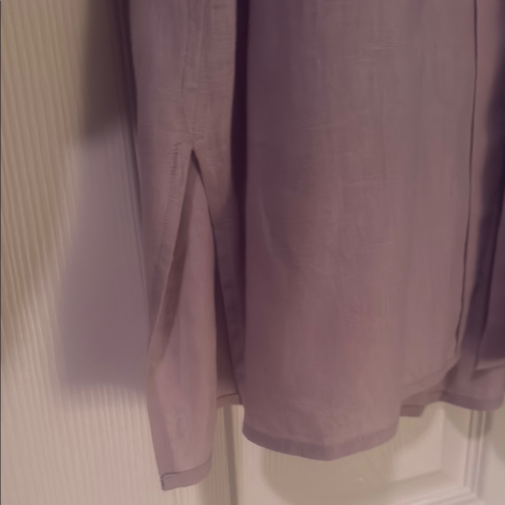 Lord & Taylor Women’s Classic Lavender Shirt M - Picture 5 of 5